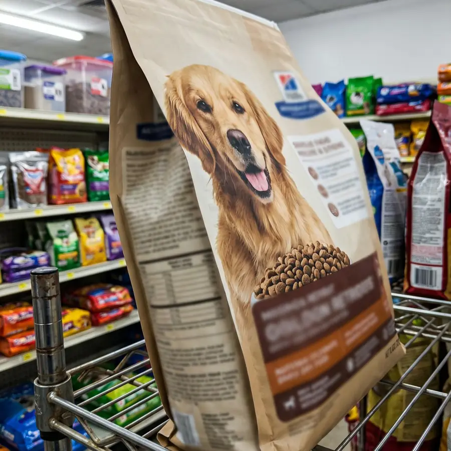 La confezione del cibo del cane